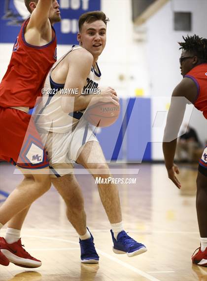 Thumbnail 2 in Madison Central @ Covington Catholic photogallery.