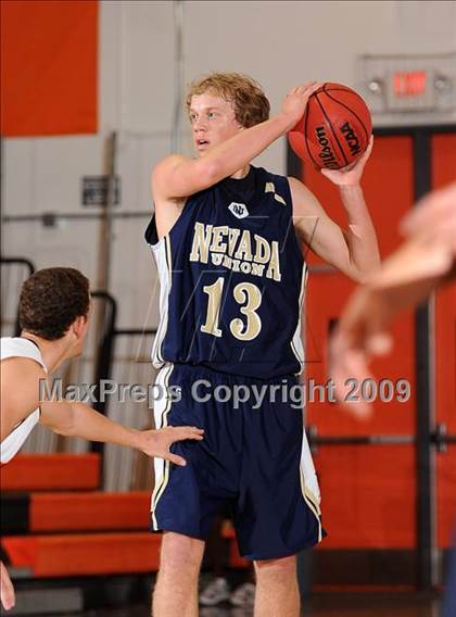 Thumbnail 3 in Nevada Union @ Foothill (Foundation Games) photogallery.