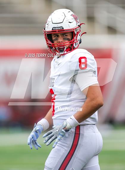 Thumbnail 3 in Mountain Ridge vs. Corner Canyon (UHSAA 6A Semi Final) photogallery.