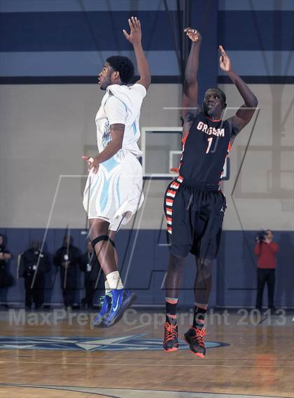 Thumbnail 2 in Grissom @ Lee photogallery.