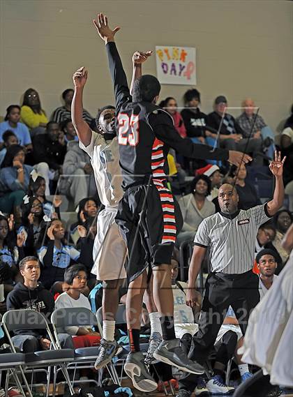 Thumbnail 2 in Grissom @ Lee photogallery.