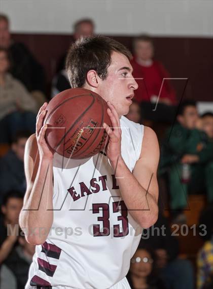 Thumbnail 3 in New London @ East Lyme photogallery.