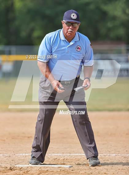 Thumbnail 3 in Cascade vs Edgewood-Colesburg (West Delaware Invitational) photogallery.