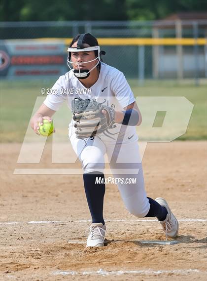 Thumbnail 2 in Cascade vs Edgewood-Colesburg (West Delaware Invitational) photogallery.