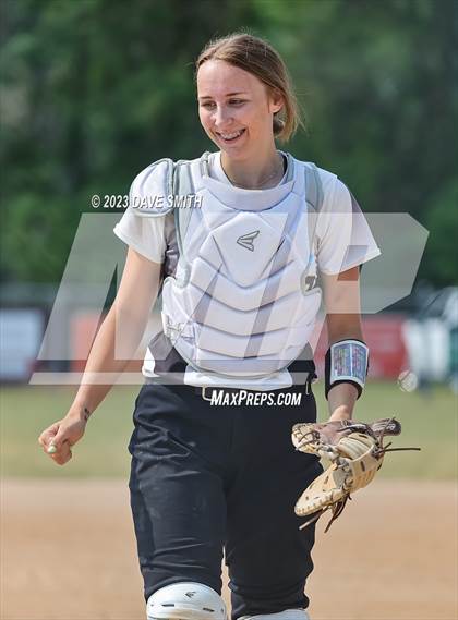 Thumbnail 1 in Cascade vs Edgewood-Colesburg (West Delaware Invitational) photogallery.