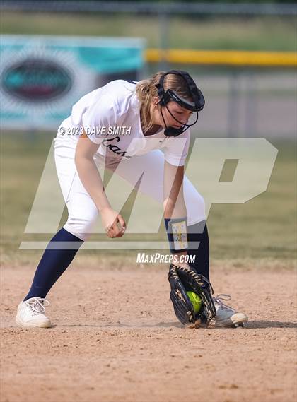 Thumbnail 1 in Cascade vs Edgewood-Colesburg (West Delaware Invitational) photogallery.