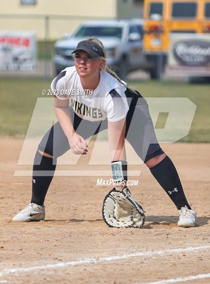 Thumbnail 2 in Cascade vs Edgewood-Colesburg (West Delaware Invitational) photogallery.