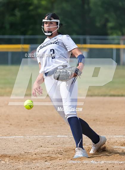 Thumbnail 3 in Cascade vs Edgewood-Colesburg (West Delaware Invitational) photogallery.