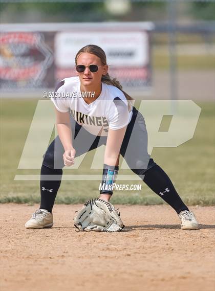 Thumbnail 2 in Cascade vs Edgewood-Colesburg (West Delaware Invitational) photogallery.