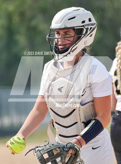 Thumbnail 3 in Cascade vs Edgewood-Colesburg (West Delaware Invitational) photogallery.