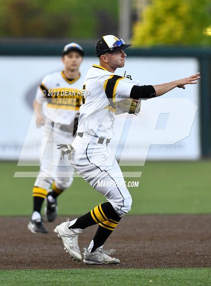 Thumbnail 3 in Sandburg @ Andrew (IHSA 4A Regional Semifinal) photogallery.