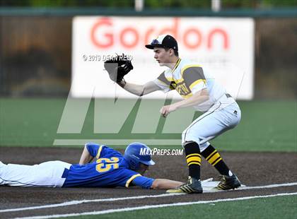 Thumbnail 1 in Sandburg @ Andrew (IHSA 4A Regional Semifinal) photogallery.