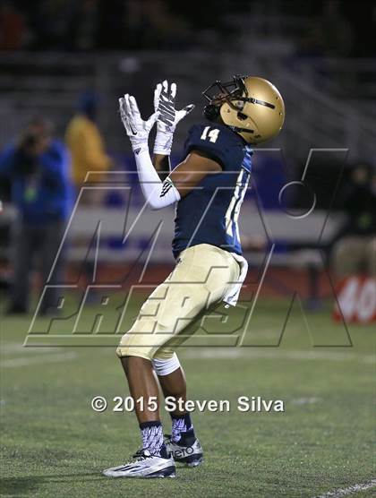 Thumbnail 2 in Immanuel vs. Mater Dei Catholic (CIF State Division 5-AA  Final) photogallery.
