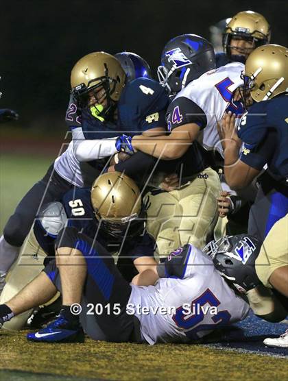 Thumbnail 3 in Immanuel vs. Mater Dei Catholic (CIF State Division 5-AA  Final) photogallery.