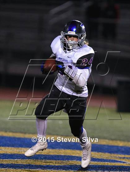 Thumbnail 1 in Immanuel vs. Mater Dei Catholic (CIF State Division 5-AA  Final) photogallery.
