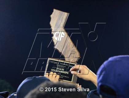 Thumbnail 1 in Immanuel vs. Mater Dei Catholic (CIF State Division 5-AA  Final) photogallery.