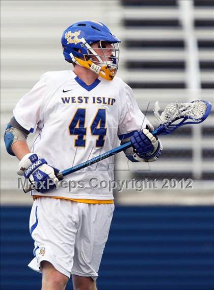 Thumbnail 1 in West Islip vs Niskayuna (NYSPHSAA Class A Semifinal) photogallery.