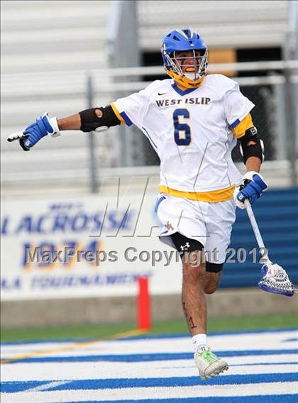 Thumbnail 3 in West Islip vs Niskayuna (NYSPHSAA Class A Semifinal) photogallery.