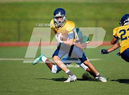 Thumbnail 3 in Marist @ Blessed Trinity photogallery.