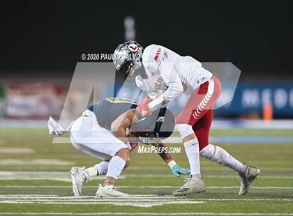 Thumbnail 1 in Loveland vs. Palmer Ridge (CHSAA 4A State Final) photogallery.