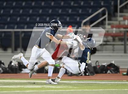 Thumbnail 2 in Loveland vs. Palmer Ridge (CHSAA 4A State Final) photogallery.