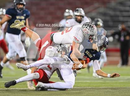 Thumbnail 3 in Loveland vs. Palmer Ridge (CHSAA 4A State Final) photogallery.
