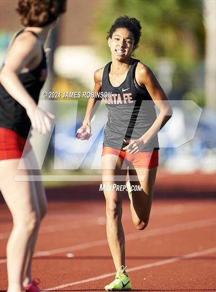 Thumbnail 3 in FHSAA District 3-2A (4 x 400 Meter) photogallery.