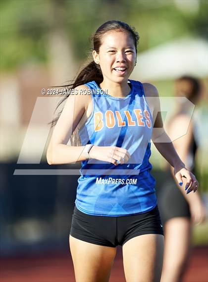 Thumbnail 3 in FHSAA District 3-2A (4 x 400 Meter) photogallery.