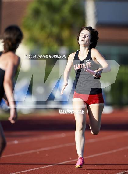 Thumbnail 2 in FHSAA District 3-2A (4 x 400 Meter) photogallery.