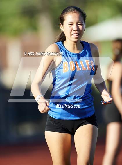 Thumbnail 2 in FHSAA District 3-2A (4 x 400 Meter) photogallery.
