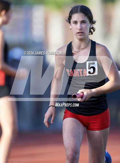 Thumbnail 1 in FHSAA District 3-2A (4 x 400 Meter) photogallery.