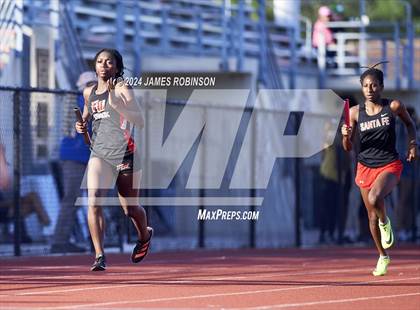Thumbnail 1 in FHSAA District 3-2A (4 x 400 Meter) photogallery.