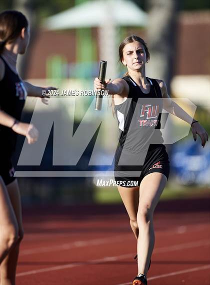Thumbnail 3 in FHSAA District 3-2A (4 x 400 Meter) photogallery.