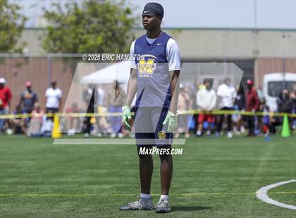 Thumbnail 3 in Cathedral Catholic vs Millikan (Battle at the Beach) photogallery.