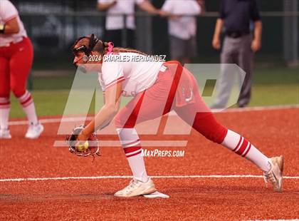 Thumbnail 2 in Lake Creek vs. Lake Belton (UIL Softball 5A Region III Final) photogallery.