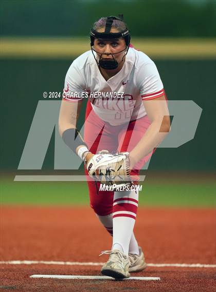 Thumbnail 2 in Lake Creek vs. Lake Belton (UIL Softball 5A Region III Final) photogallery.