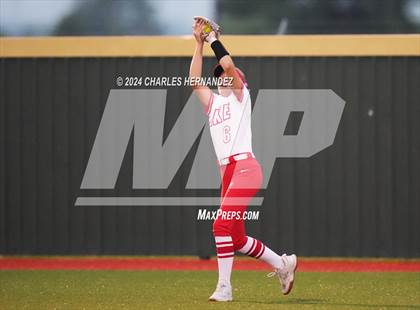 Thumbnail 1 in Lake Creek vs. Lake Belton (UIL Softball 5A Region III Final) photogallery.