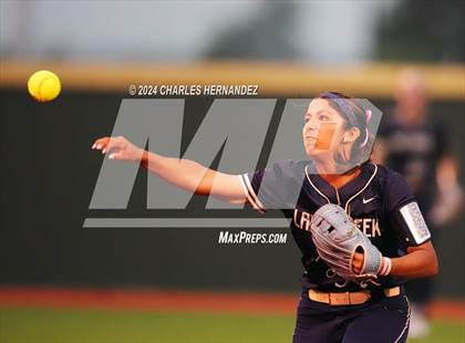 Thumbnail 1 in Lake Creek vs. Lake Belton (UIL Softball 5A Region III Final) photogallery.
