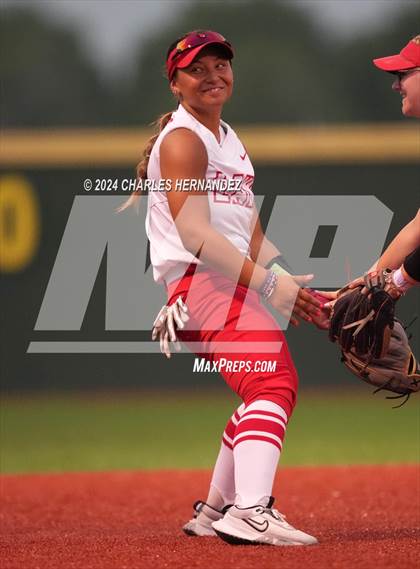 Thumbnail 3 in Lake Creek vs. Lake Belton (UIL Softball 5A Region III Final) photogallery.