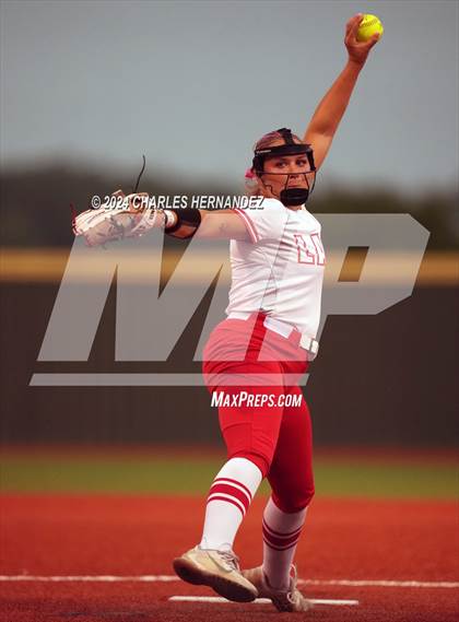 Thumbnail 3 in Lake Creek vs. Lake Belton (UIL Softball 5A Region III Final) photogallery.