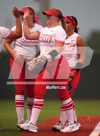 Thumbnail 1 in Lake Creek vs. Lake Belton (UIL Softball 5A Region III Final) photogallery.