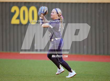 Thumbnail 3 in Lake Creek vs. Lake Belton (UIL Softball 5A Region III Final) photogallery.
