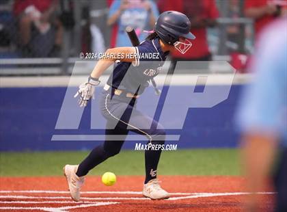 Thumbnail 3 in Lake Creek vs. Lake Belton (UIL Softball 5A Region III Final) photogallery.