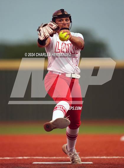 Thumbnail 2 in Lake Creek vs. Lake Belton (UIL Softball 5A Region III Final) photogallery.