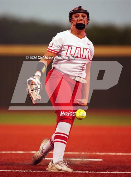 Thumbnail 3 in Lake Creek vs. Lake Belton (UIL Softball 5A Region III Final) photogallery.