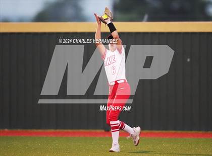 Thumbnail 3 in Lake Creek vs. Lake Belton (UIL Softball 5A Region III Final) photogallery.