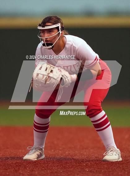 Thumbnail 1 in Lake Creek vs. Lake Belton (UIL Softball 5A Region III Final) photogallery.