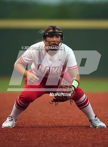 Thumbnail 2 in Lake Creek vs. Lake Belton (UIL Softball 5A Region III Final) photogallery.