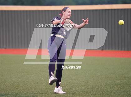 Thumbnail 1 in Lake Creek vs. Lake Belton (UIL Softball 5A Region III Final) photogallery.