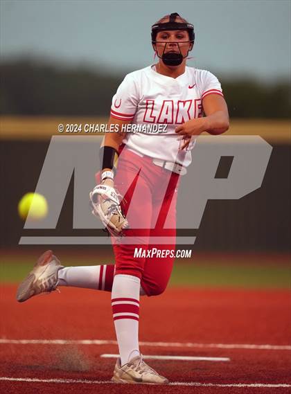 Thumbnail 2 in Lake Creek vs. Lake Belton (UIL Softball 5A Region III Final) photogallery.